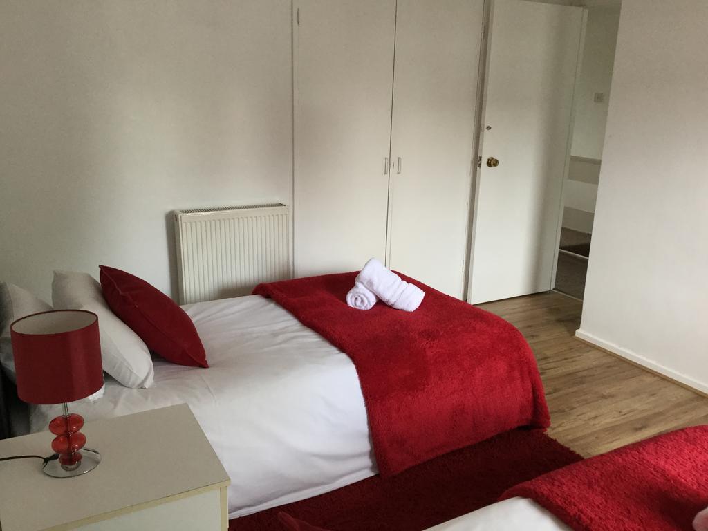 فيلا 4 Bed House Next To Basildon Town Centre المظهر الخارجي الصورة